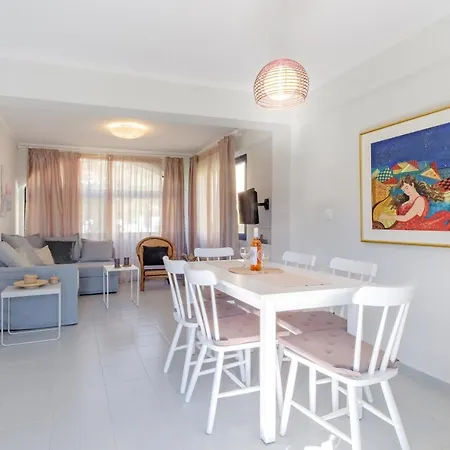 Golden Aura Appartement